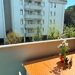 Bright With A Lovely Balcony 비비오네