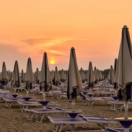 Bright With A Lovely Terrace - Beahost Apartment Bibione